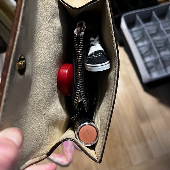 Authentic Louis Vuitton Florentine Waist Bag - Picture 10 of 11